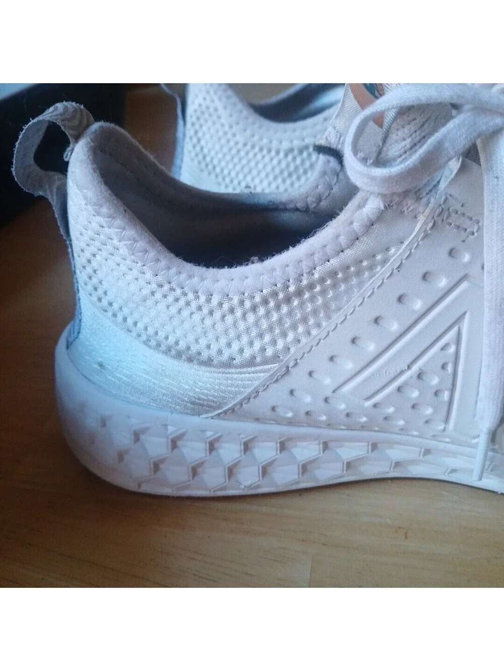New Balance Fresh Foam Cruz v2 Women Size 8.5 B White Knit Sneaker Shoe WCRZRMWS